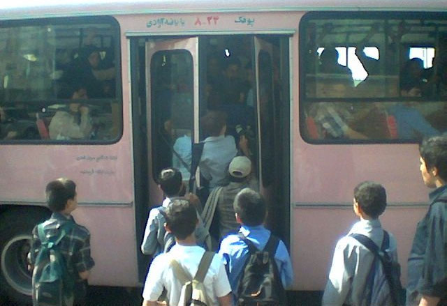 مسافران اتوبوس، هشتمین مسابقه دووونات