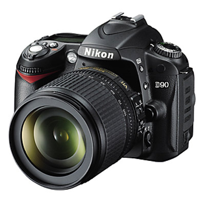 Nikon D90  Kit 18-105 VR