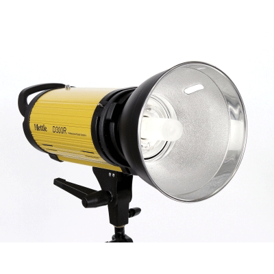 فلاش استودیو متل Mettle D-300R