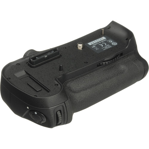 طرح اصلی Nikon MB-D12 Battery Pack for D800 and D810 Cameras