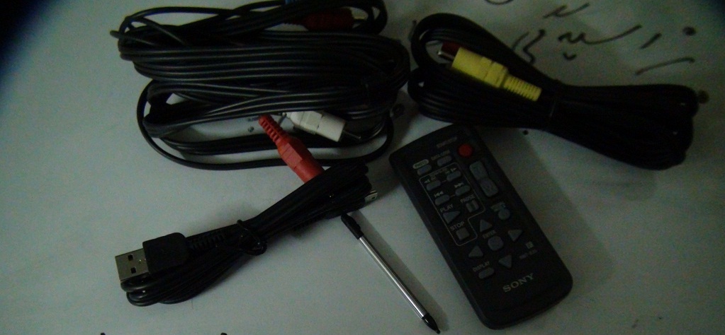 Sony Handycam Full HD XR-350