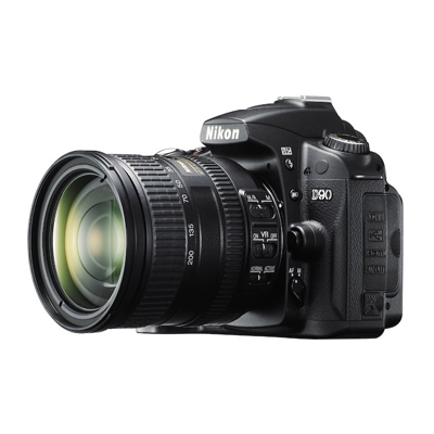 NIKON D90 kit 18-105