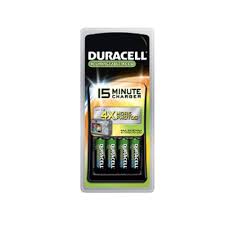 Duracell Rechargeable Accu 15 Minute Charger + 4 AA Rechargeable Batteries
